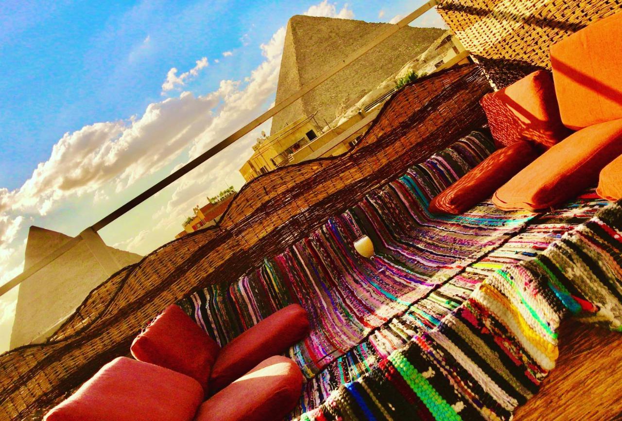 Carpet Alaadein Pyramids View Hotel Kafret el-Gabal Kültér fotó
