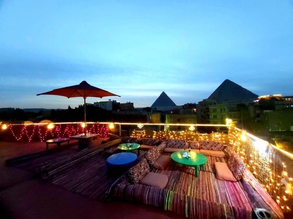 Carpet Alaadein Pyramids View Hotel Kafret el-Gabal Kültér fotó